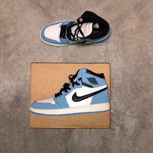 Nike Jordan 1s Retro highs University blues OG